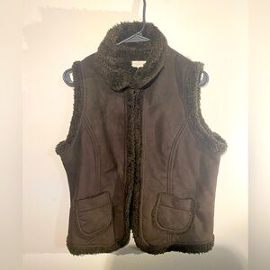 Maurice’s medium faux suede brown vest. One clip missing at bottom.